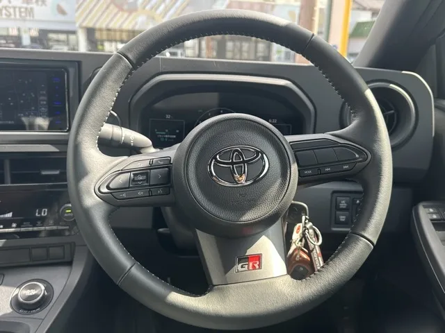 GRヤリス(トヨタ)RC ４WD 6MT中古車 5