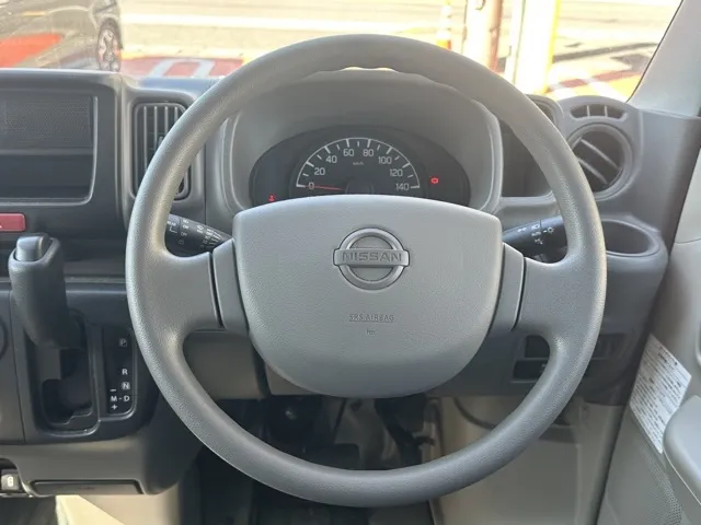 エブリイ(スズキ)NV１００クリッパーDX 4WD 5AGS中古車 6