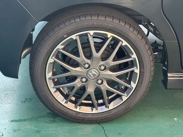 N-BOX(ホンダ)N-BOXカスタムターボ届出済未使用車 13