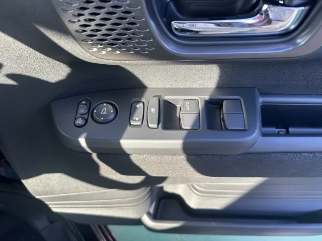 N-BOX(ホンダ)N-BOXカスタムターボ届出済未使用車 14