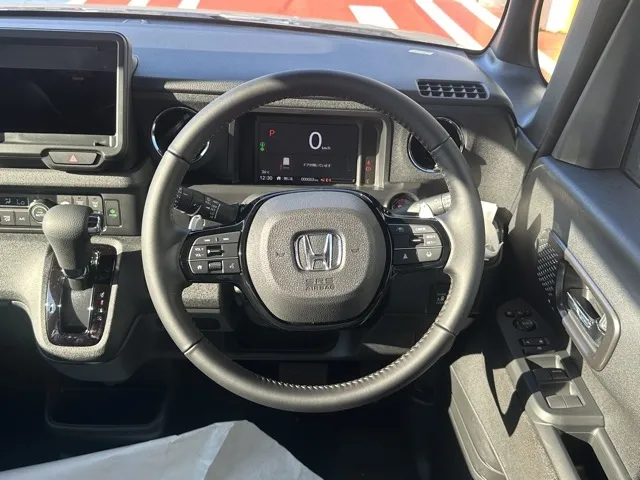 N-BOX(ホンダ)N-BOXカスタムターボ届出済未使用車 6