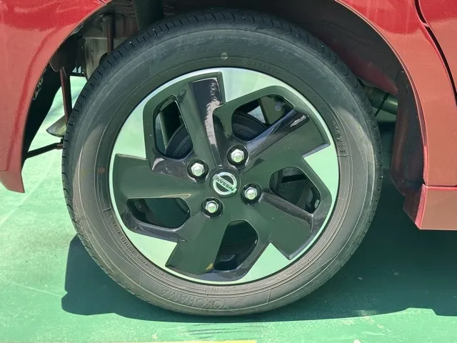 ルークス(ニッサン)ハイウェイスターX中古車 12