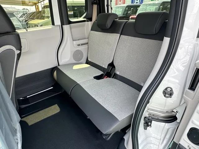 N-BOX(ホンダ)N-BOX届出済未使用車 4