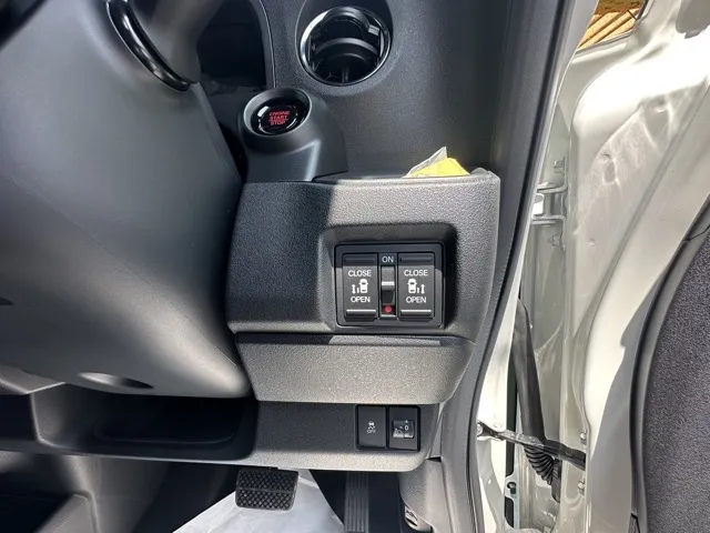 N-BOX(ホンダ)N-BOXカスタム コーディネートスタイル届出済未使用車 15