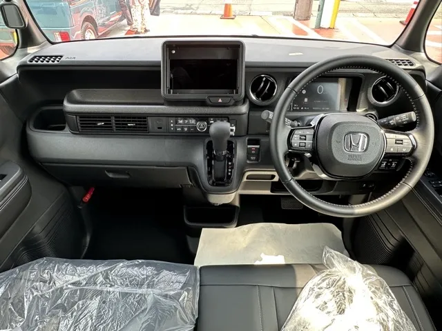 N-BOX(ホンダ)N-BOXカスタム コーディネートスタイル届出済未使用車 7