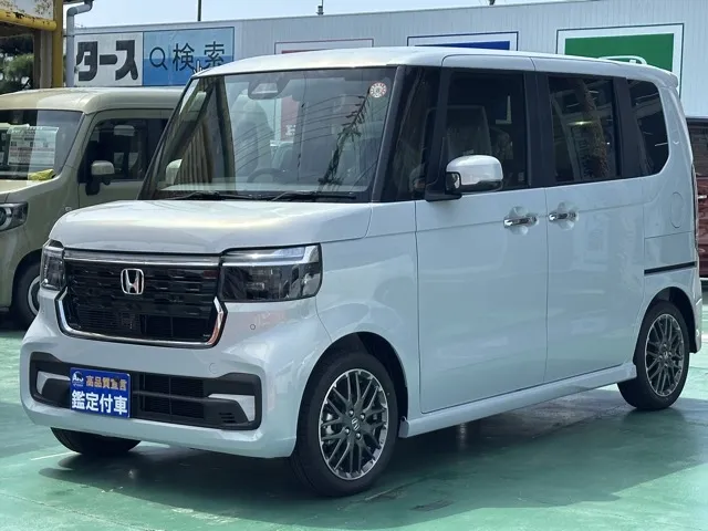 N-BOX(ホンダ)N-BOXカスタムターボ届出済未使用車 1