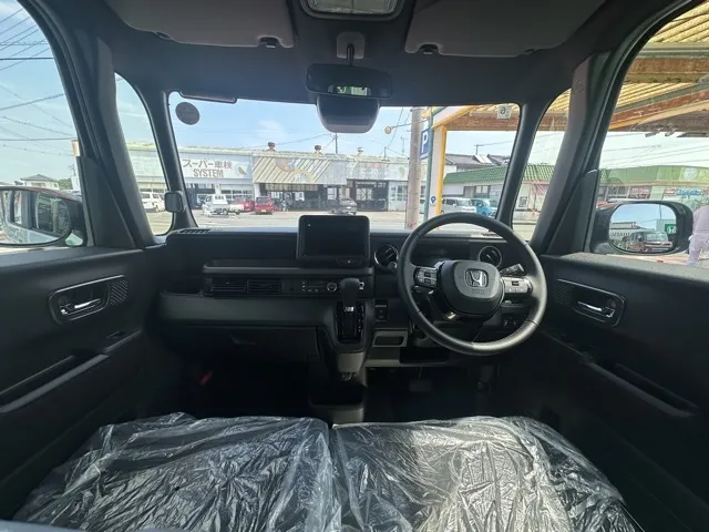 N-BOX(ホンダ)N-BOXカスタムターボ届出済未使用車 5
