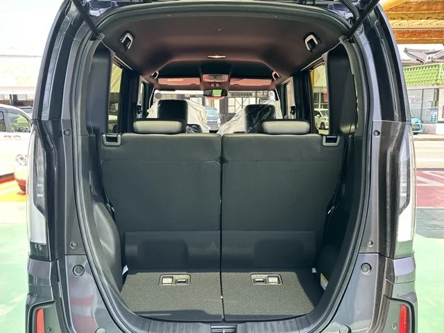 N-BOX(ホンダ)N-BOXカスタムターボ届出済未使用車 10