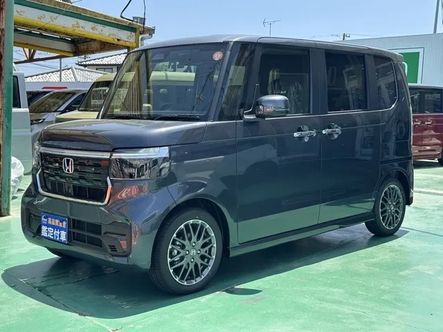N-BOX(ホンダ)N-BOXカスタムターボ届出済未使用車 1