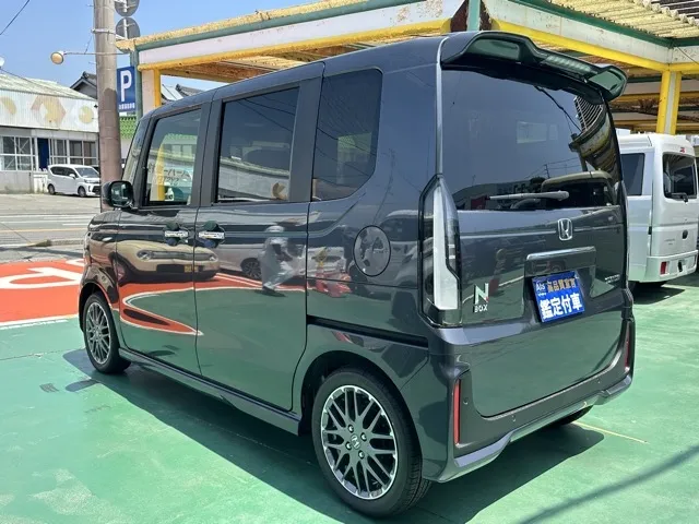 N-BOX(ホンダ)N-BOXカスタムターボ届出済未使用車 2