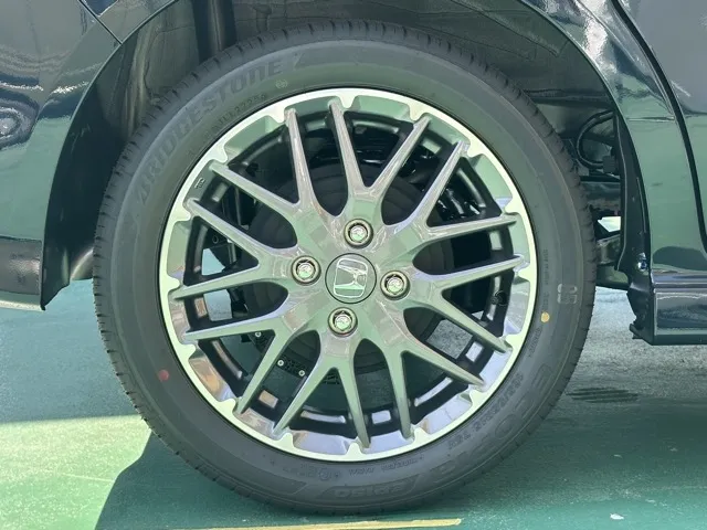 N-BOX(ホンダ)N-BOXカスタムターボ届出済未使用車 12