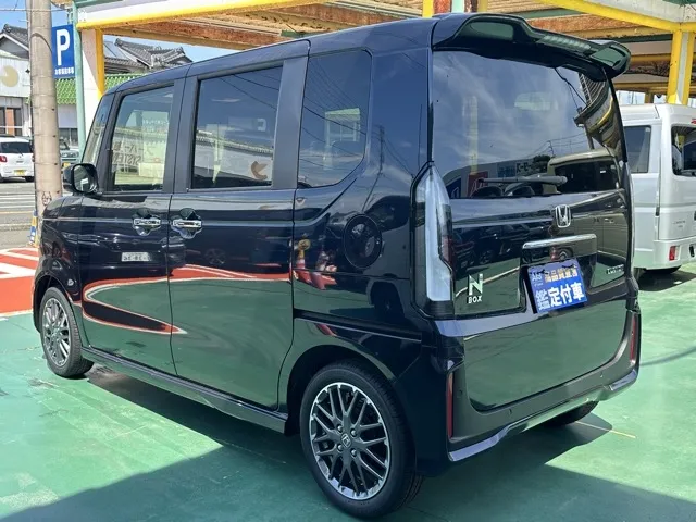 N-BOX(ホンダ)N-BOXカスタムターボ届出済未使用車 2