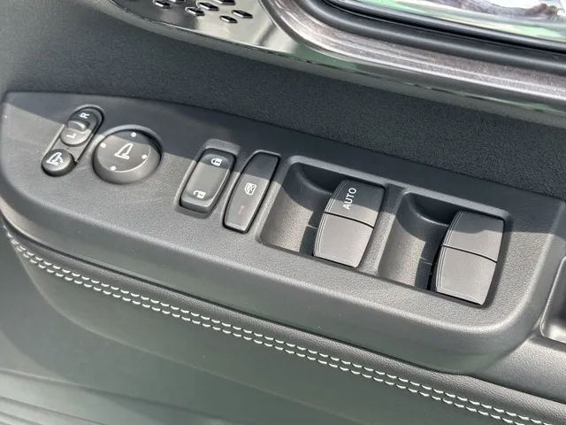 N-BOX(ホンダ)N-BOXカスタムターボ コーディネートスタイル届出済未使用車 14