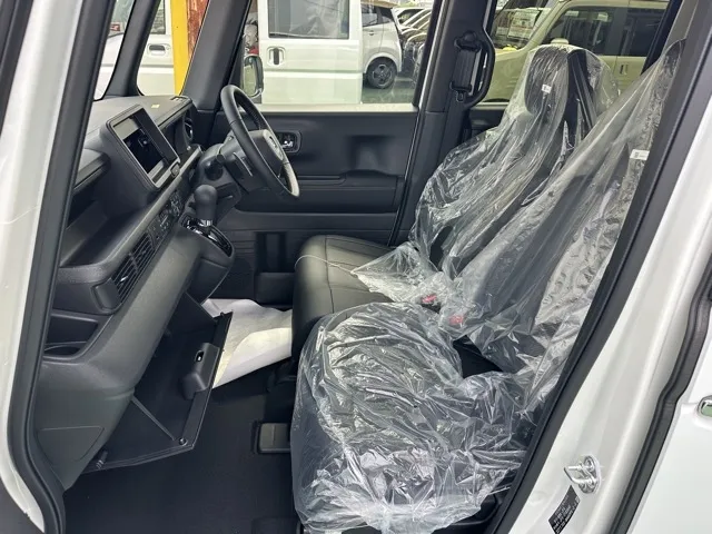 N-BOX(ホンダ)N-BOXカスタムターボ コーディネートスタイル届出済未使用車 3