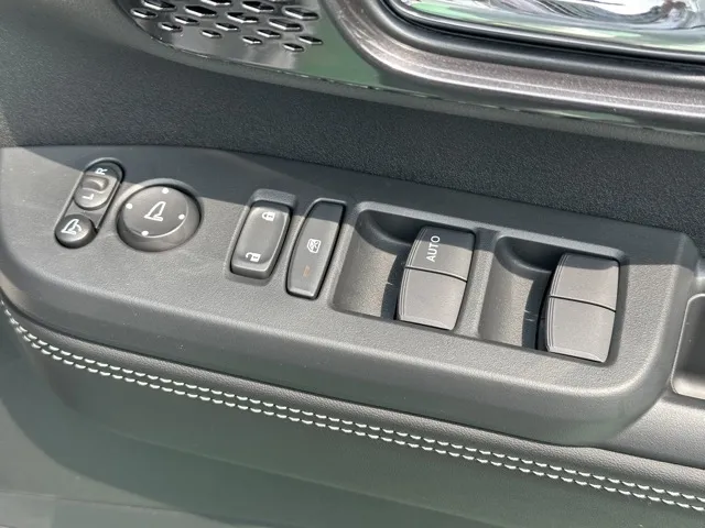 N-BOX(ホンダ)N-BOXカスタムターボ コーディネートスタイル届出済未使用車 15