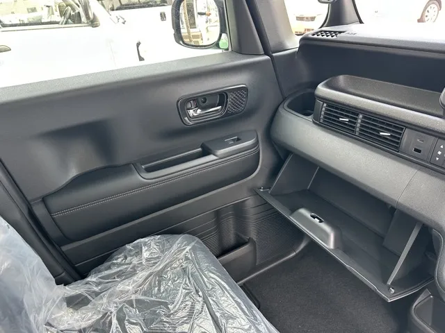 N-BOX(ホンダ)N-BOXカスタムターボ コーディネートスタイル届出済未使用車 23