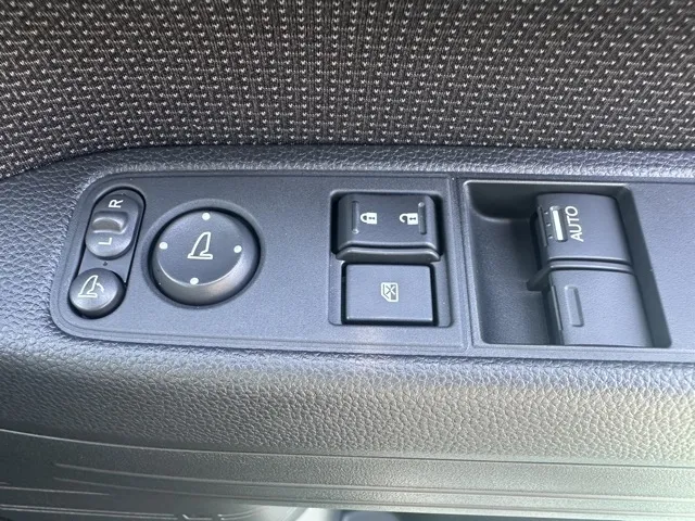 N-VAN(ホンダ)FUNターボ 4WD届出済未使用車 12