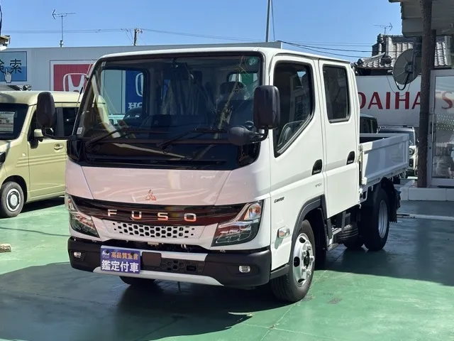 キャンター(三菱)Wキャブ　２ｔ　５ＭＴ登録済未使用車 1