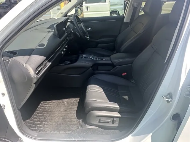ZR-V(ホンダ)e：HEV Z ４ＷＤ 中古車 3