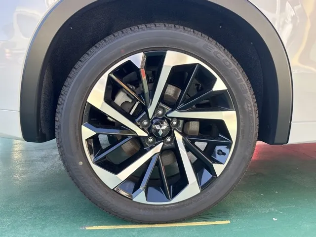 アウトランダー(三菱)P中古車 11