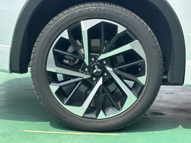 アウトランダー(三菱)P中古車 11