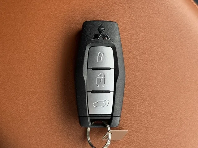 アウトランダー(三菱)P中古車 28