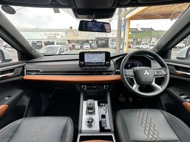 アウトランダー(三菱)P中古車 5