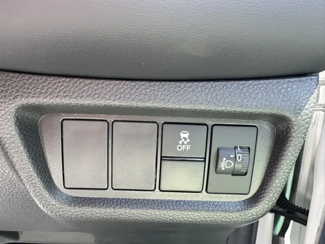 WR-V(ホンダ)Z登録済未使用車 13