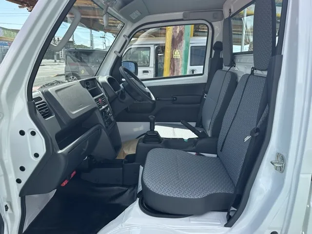 クリッパートラック(ニッサン)DX MT 4WD届出済未使用車 3