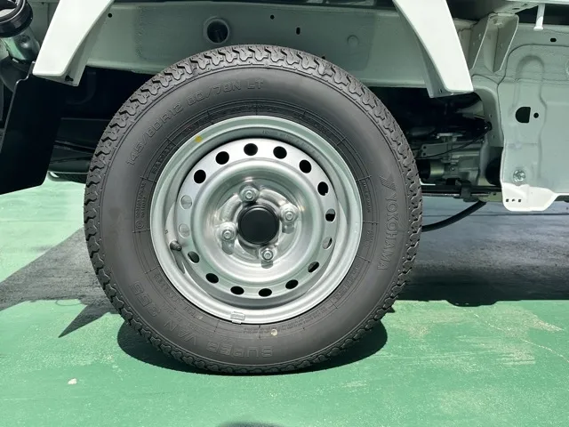 キャリートラック(スズキ)クリッパートラックDX 4WD MT届出済未使用車 10