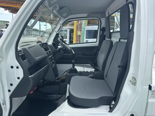 クリッパートラック(ニッサン)DX MT 4WD届出済未使用車 3