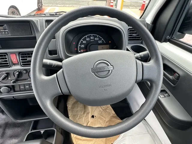 クリッパートラック(ニッサン)DX MT 4WD届出済未使用車 5