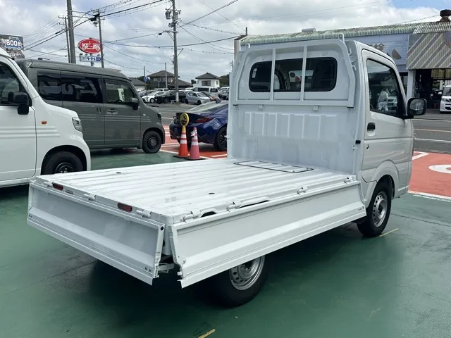 クリッパートラック(ニッサン)DX MT 4WD届出済未使用車 8