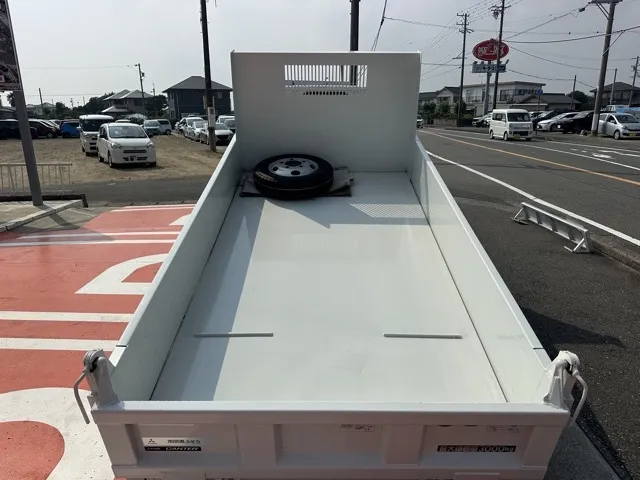 キャンター(三菱)３ｔ ローダースライドダンプ登録済未使用車 11