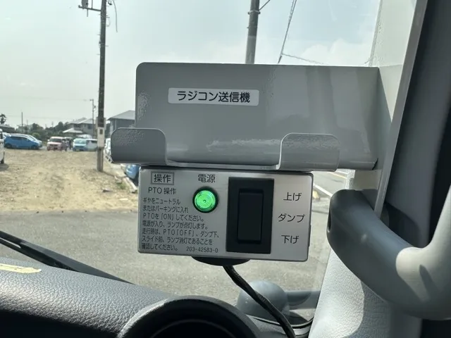 キャンター(三菱)３ｔ ローダースライドダンプ登録済未使用車 15