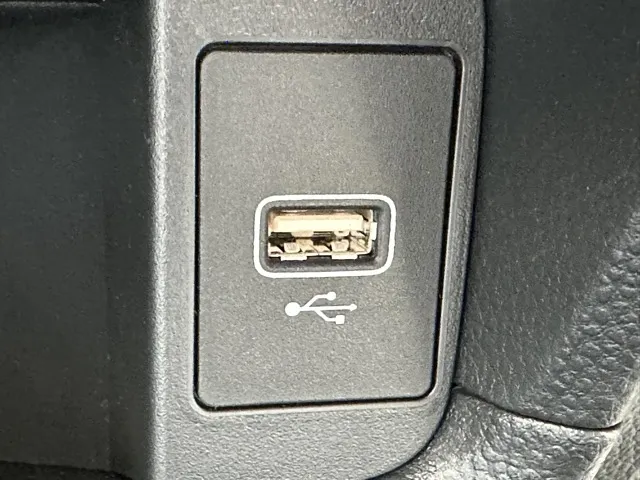 WR-V(ホンダ)X登録済未使用車 17