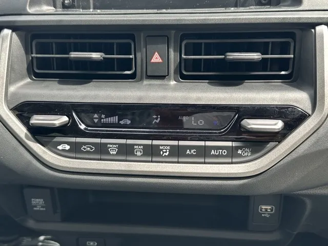 WR-V(ホンダ)X登録済未使用車 19