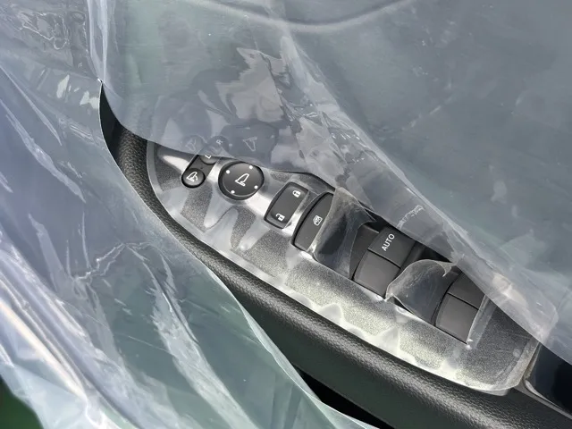 WR-V(ホンダ)X登録済未使用車 13