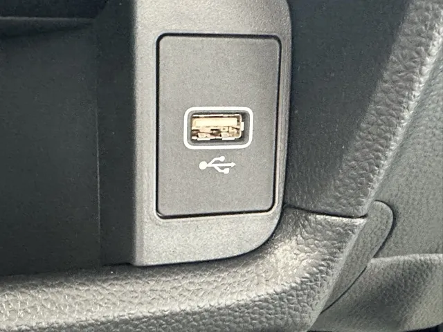 WR-V(ホンダ)Z登録済未使用車 17