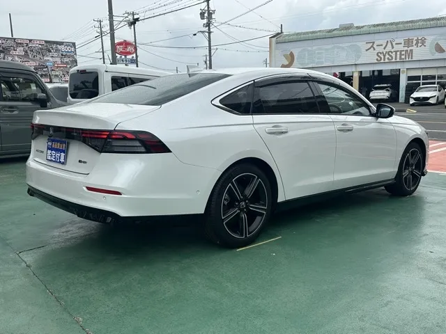 アコード(ホンダ)e：HEV中古車 9