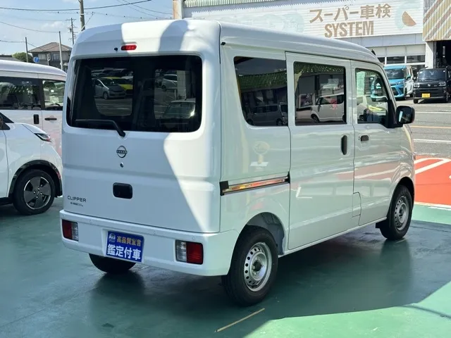 クリッパー(ニッサン)DX CVT 4WD届出済未使用車 11