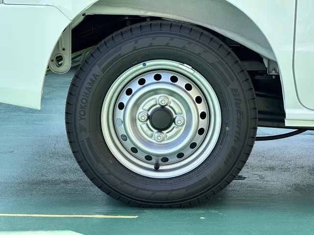 クリッパー(ニッサン)DX CVT 4WD届出済未使用車 12