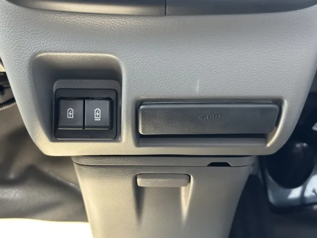 クリッパー(ニッサン)DX CVT 4WD届出済未使用車 18