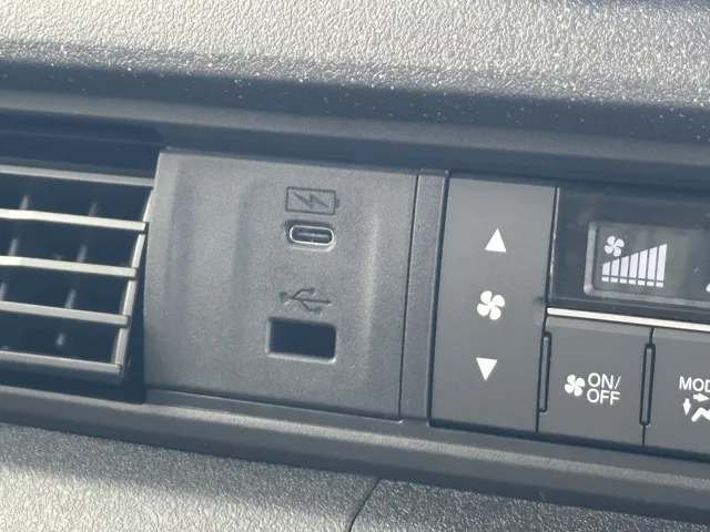 N-BOX(ホンダ)N-BOXカスタムターボ コーディネートスタイルディーラ-試乗車 19