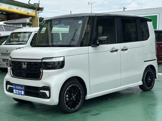 N-BOX(ホンダ)N-BOXカスタムターボ コーディネートスタイルディーラ-試乗車 1