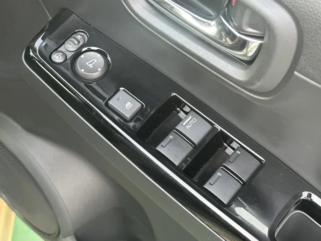 N-ONE(ホンダ)オリジナル スタイルプラスアーバン届出済未使用車 12