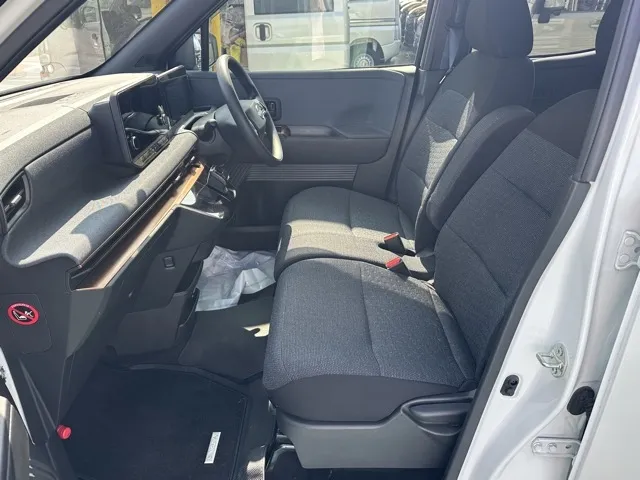 サクラ(ニッサン)G中古車 3