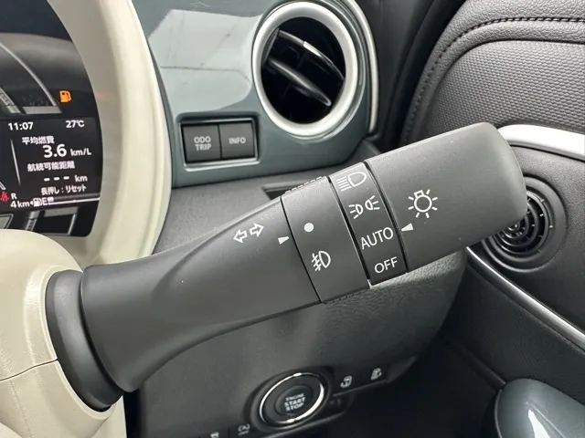 ワゴンＲスマイル(スズキ)ハイブリッドX 全方位ナビ届出済未使用車 26