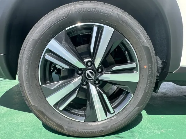 エクストレイル(ニッサン)G e-4ORCE サンルーフ ルーフレール ナッパレザー BOSE登録済未使用車 14