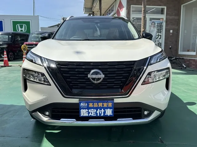 エクストレイル(ニッサン)G e-4ORCE サンルーフ ルーフレール ナッパレザー BOSE登録済未使用車 29